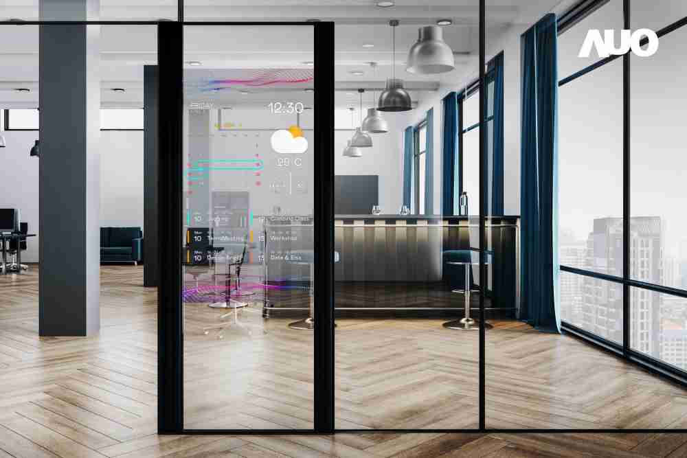 尊龙集团致力于研发低能耗之绿色产品，，，，如低能耗发光组件Micro LED显示技术，，具高透明、、、可无限拼接的特性，，，可依需求调整并延伸应用于不同场域，，，包括汽车侧窗或家庭玄关、、、、智慧橱窗、、、、商业展示等