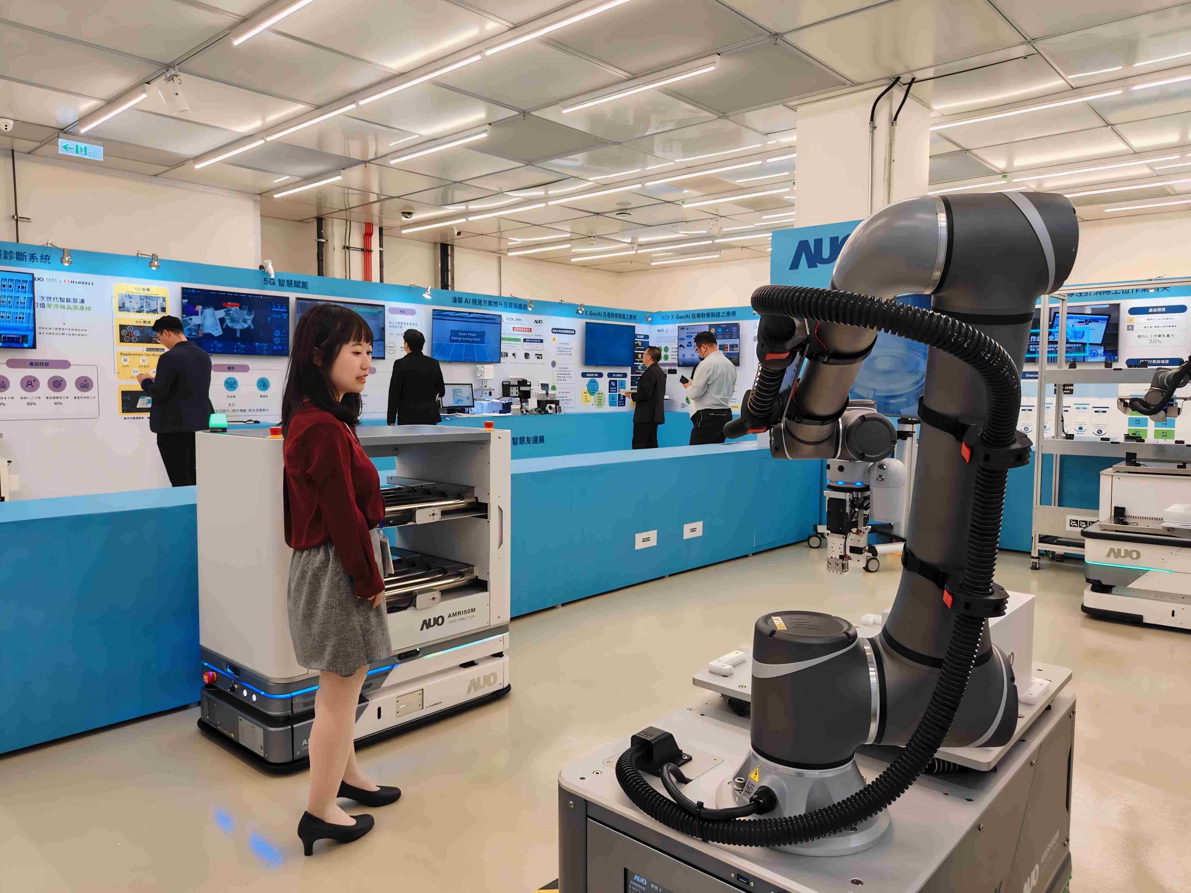 2024智能尊龙集团展邀集生态圈伙伴共同参展，，从数字应用、、、净零减碳到能源发展，，，创造全方位永续商机，，，，携手生态圈伙伴迈向永续未来